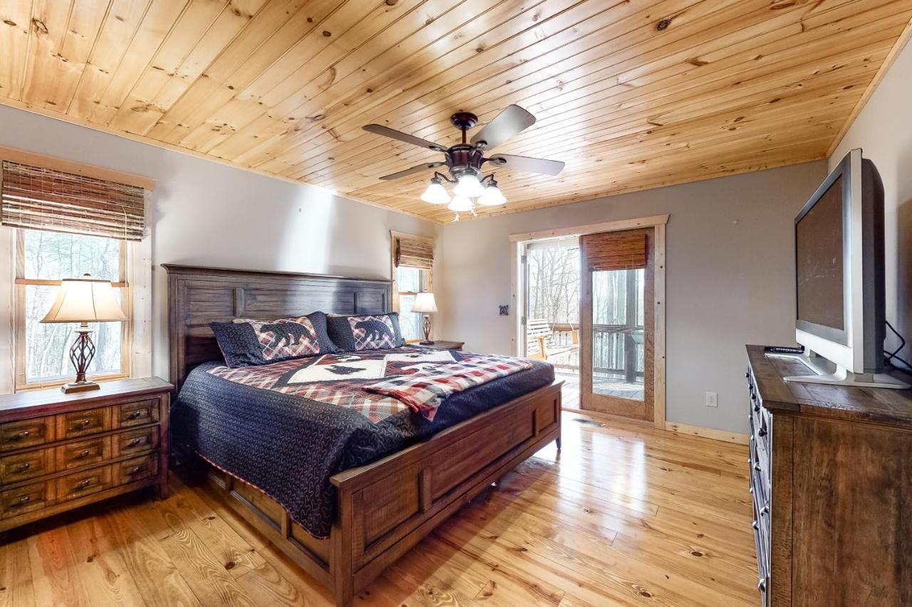Bearfoot Lodge إليجاي المظهر الخارجي الصورة